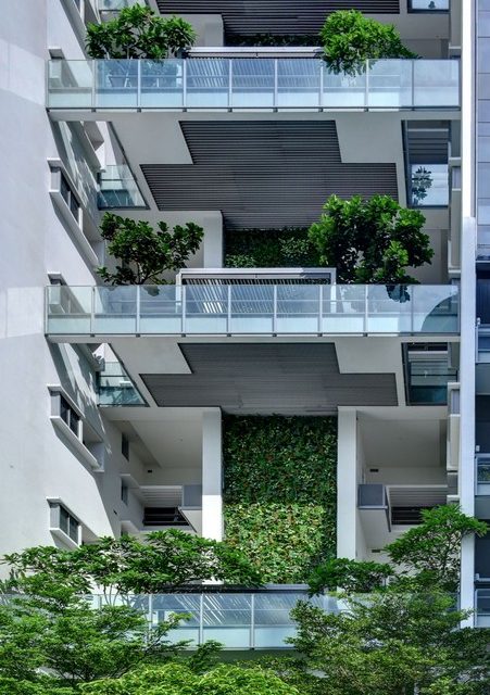 Artificial Vertical Gardens that last outdoors