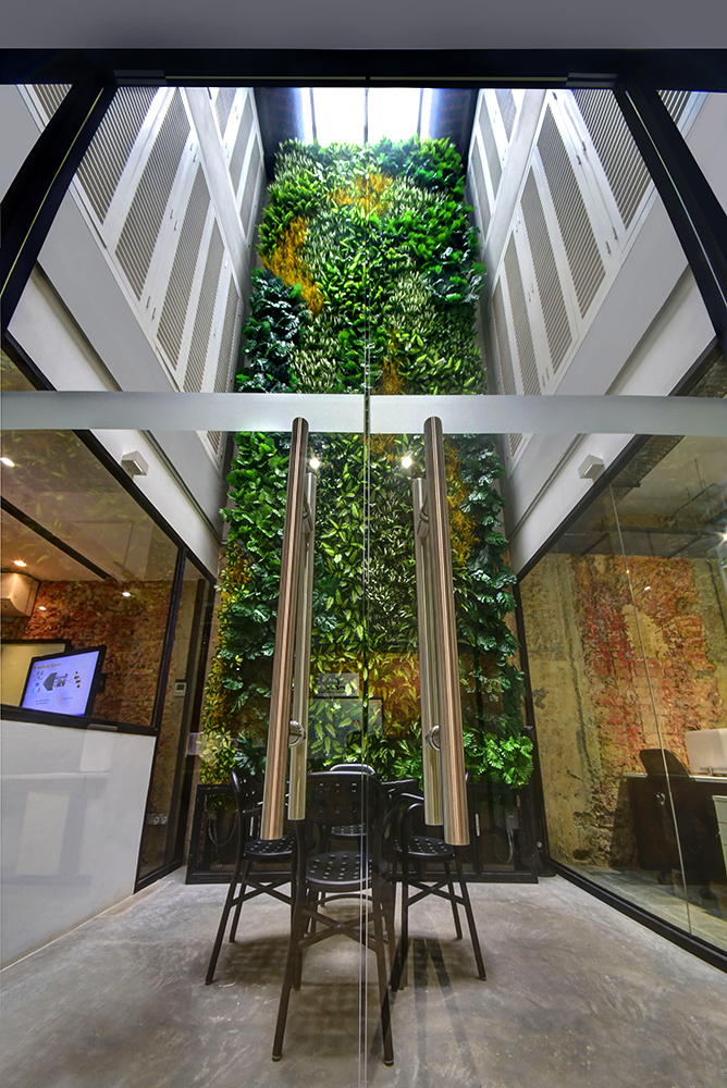 Outdoor artificial vertical garden at Singapore Institute of Architects